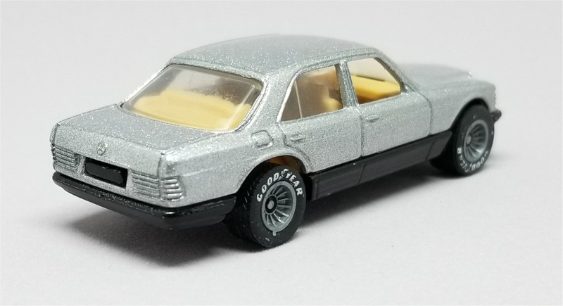 Illustration for article titled Radcast 2018: Hot Wheels Mercedes-Benz 380 SEL Real Riders